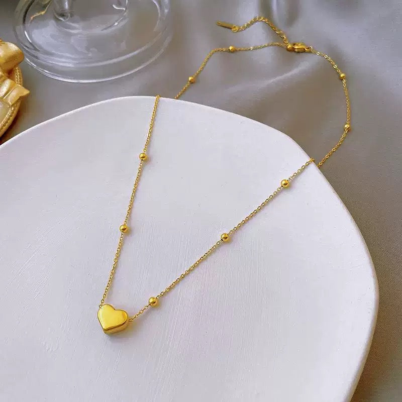14K Gold Dainty Beaded Heart Necklace
