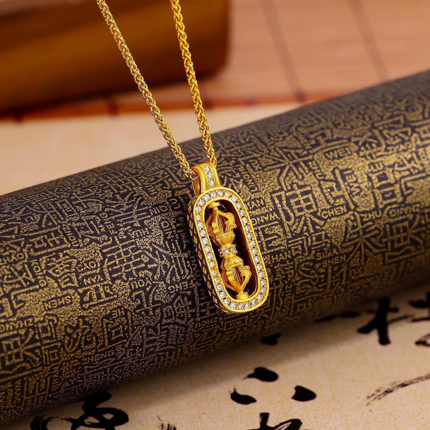 18K Vajra Pendant, Luxury Vintage Rotatable Necklace