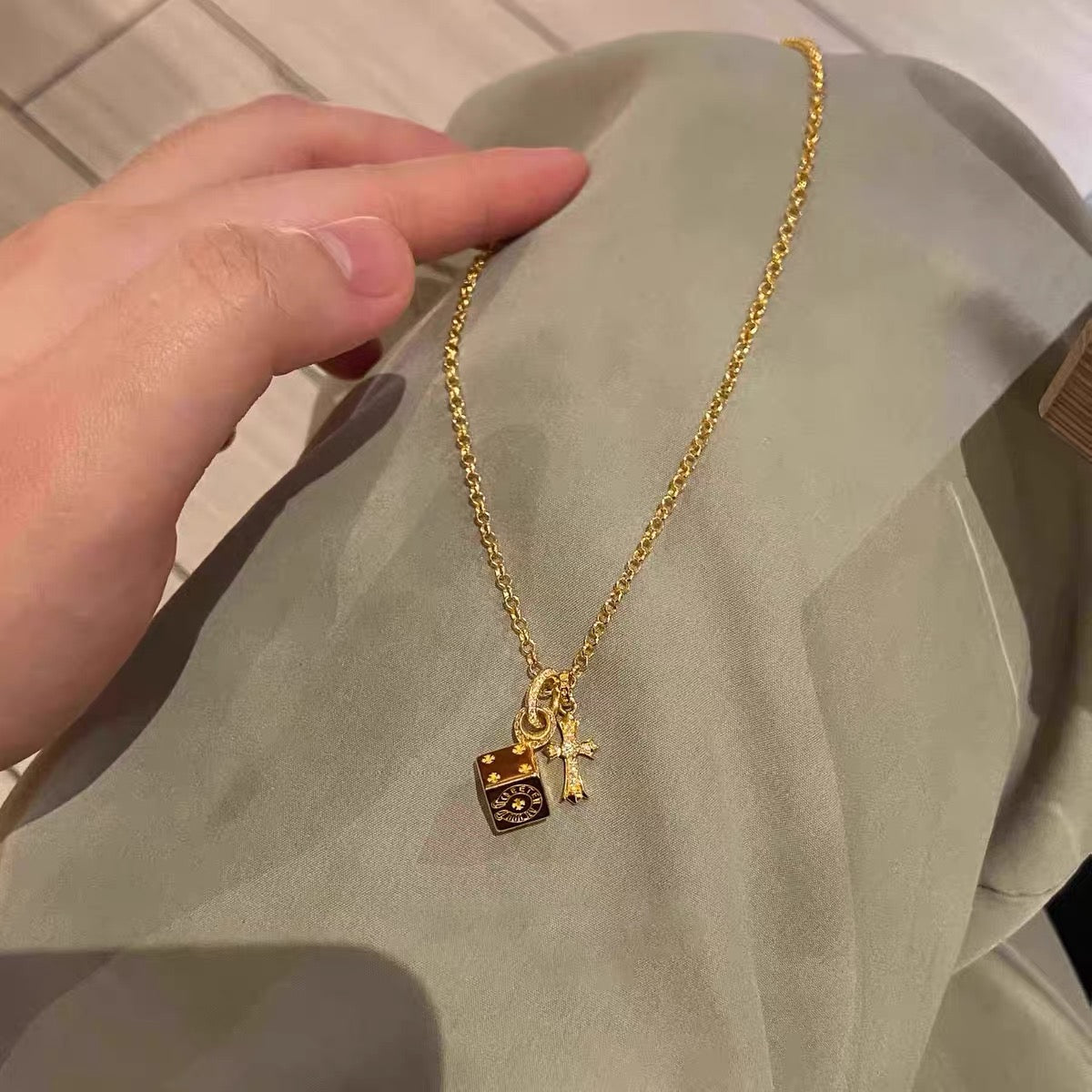 Latest Solid Cross Dice Pendant Necklace